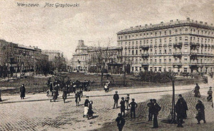 La place Grzybowski au début du XXème siècle. A droite l'immeuble 6 place Grzybowski/14 rue Próźna - Cliquer pour agrandir