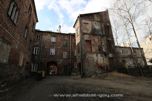 Immeuble Środkowa 16, cour intérieure
